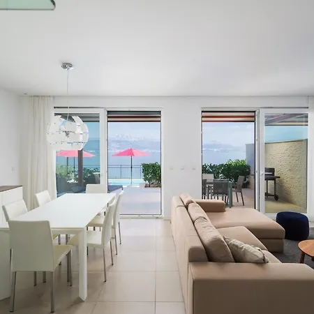 Acadia Beach Villas Вилла Слатине