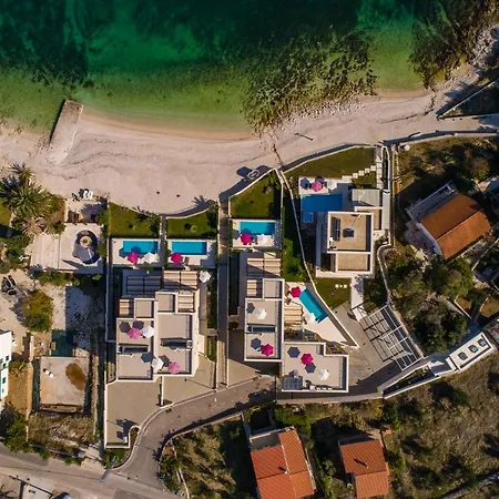 Вилла Acadia Beach Villas *