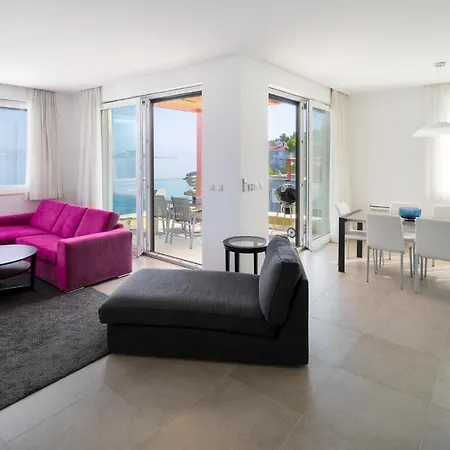 Villa Beach Slatine
